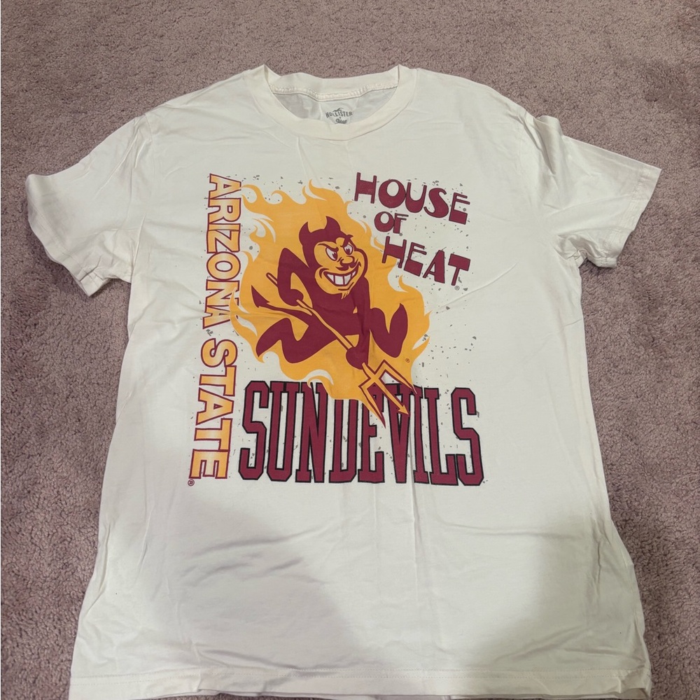 Hollister White Graphic Tee with Red and Orange Print